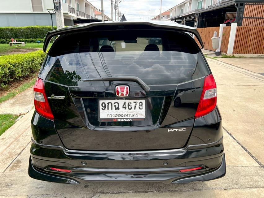 #เทรนด์วันนี้้ Honda Jazz GE 1.5V ปีจด 2014🚩ราคา 169,000บาท ขายสดเกียร์ออโต้ เครื่องเบนซิน 1500 CC รถสวยสีดำเงาๆ จัดทรงล้อแม็กขอบ15 รูปที่ 7