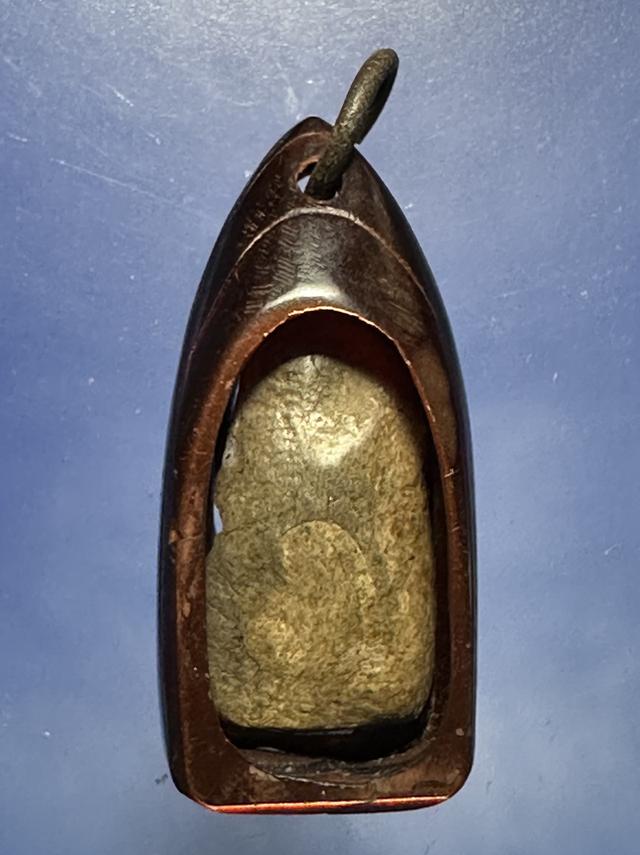 พระรอด เนื้อเขียวหินครก เลี่ยมโบราณ 10