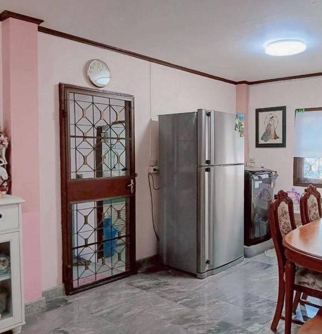 🏠ขายบ้านเดี่ยวที่ดิน51.xตรว. หมู่บ้านพงษ์ศิริชัย3 ติดถนนบรมราชชนนี กทม. 4ห้องนอน2ห้องน้ำ พื้นที่ใช้สอยในบ้านประมาณ178ตรม.หน้าบ้านทิศเหนือ ราคา 5.49Mb 4