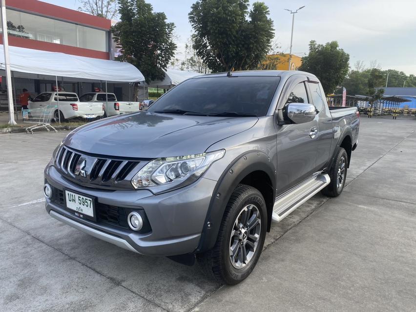 Mitsubishi triton สีเทา ปี 2017  2