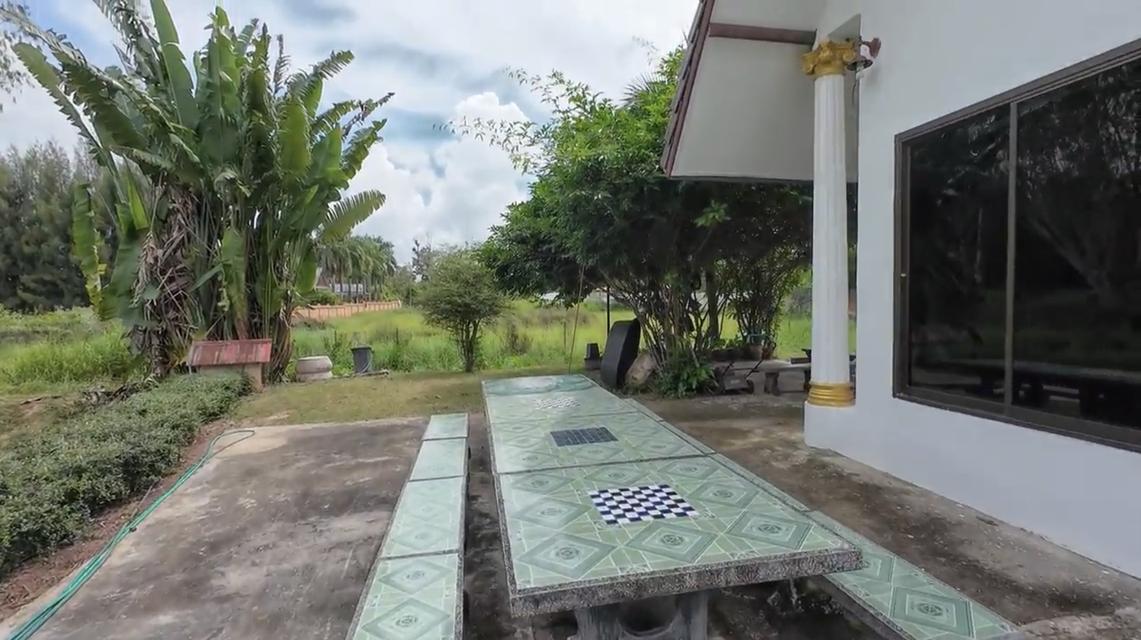 ขายบ้านโดยเจ้าของขายเอง บนที่ดิน 6 ไร่ที่เงียบสงบ วิวสวย พร้อมบ้าน 2 หลัง อยู่ใกล้อ่างเก็บน้ำลำแลาค่าว มีศาลาพักผ่อนและน้ำตก พร้อมสวนผลไม้หลากหลายชนิด 6