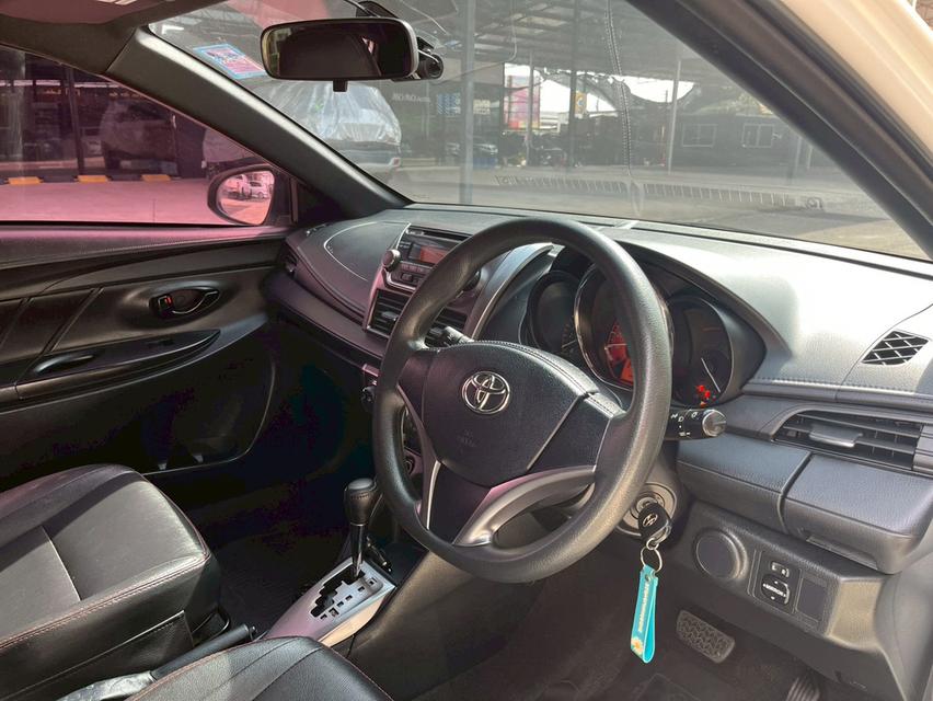 รถเข้าใหม่! Toyota Yaris 1.2 E Hatchback ปี 2016 สีขาว 14