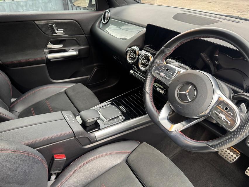 Benz Gla200 Amg ปี 2022 สีขาว ไมล์ 55,xxx Km 11