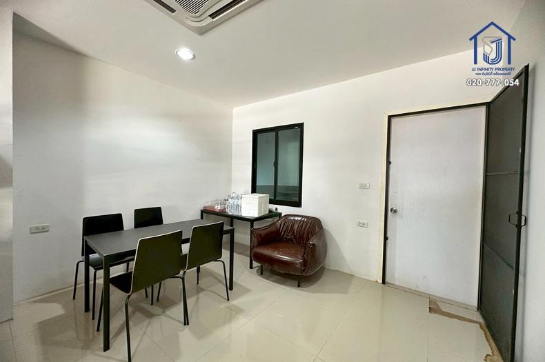 ขายทาวน์โฮม 2ชั้น เดอะ พราว วงแหวน-รามอินทรา  ซอยสุเหร่าคลองหนึ่ง 15 ใกล้รถไฟฟ้าสายสีชมพู หลังมุม 6