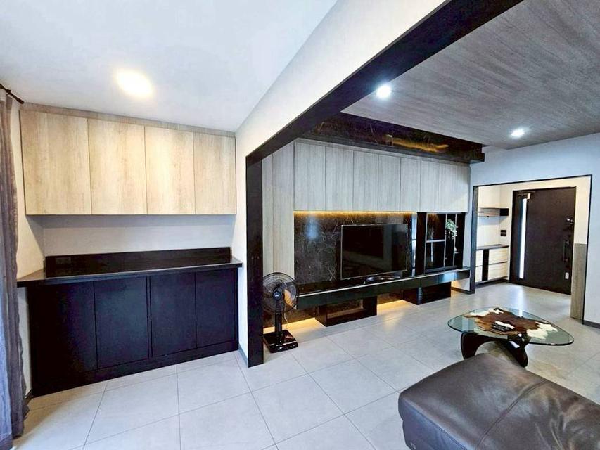 ให้เช่า 𝐕𝐈𝐕𝐄 𝐁𝐚𝐧𝐠𝐧𝐚 𝐊𝐌.𝟕 บ้านหรูสไตล์ Loft 3 ห้องนอน 4 ห้องน้ำ เฟอร์ครบ พร้อมอยู่ 6