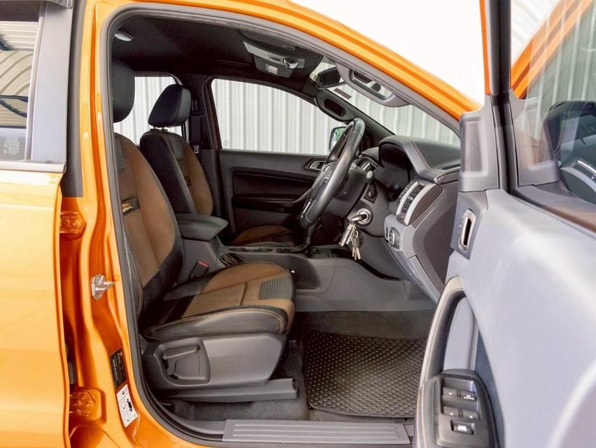 Ford Ranger 2.0 Wildtrak Double Cab 4x2  ปีจด 2017 11