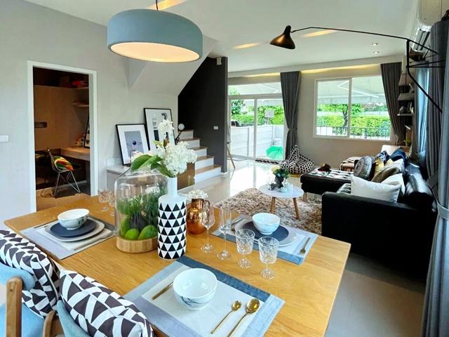 เพชรเกษม-ทวีวัฒนา เฟอร์ฯครบ กัสโต้ รร.สารสาสน์วิเทศธนบุรี 3นอน โลตัส สนามหลวง 2 800 ม. ทาวน์โฮม 2 ชั้น แปลงมุม วิวดี 30ต 5