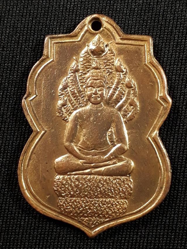 เหรียญหลวงพ่อลา วัดโพธิ์ศรี จ.สิงห์บุรี รุ่นแรก ปี2468 เนื้อทองแดงกะไหล่ทองสภาพยังสวย