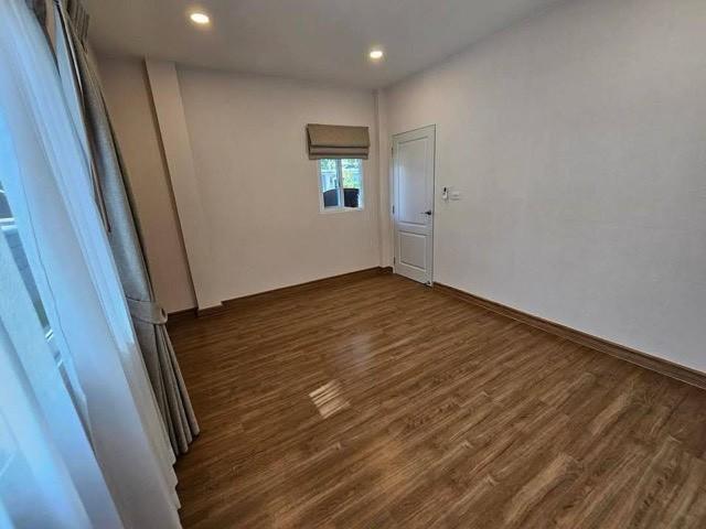 ขายบ้านเดี่ยวหลังมุม 2 ชั้น  61 ตร.ว. โครงการ Centro บางนา  วงแหวน ทำเลสะดวก ใกล้เมกะบางนา  วงแหวนกาญจนา 5