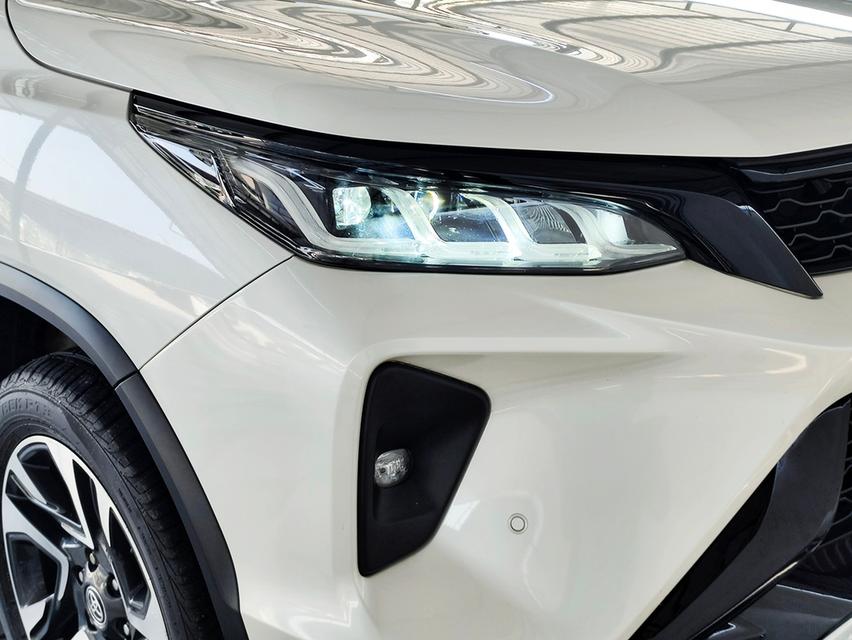TOYOTA LEGENDER 2.4 V.2WD. ปี 2021 Mile 63,756 km. (1,150,000)  8