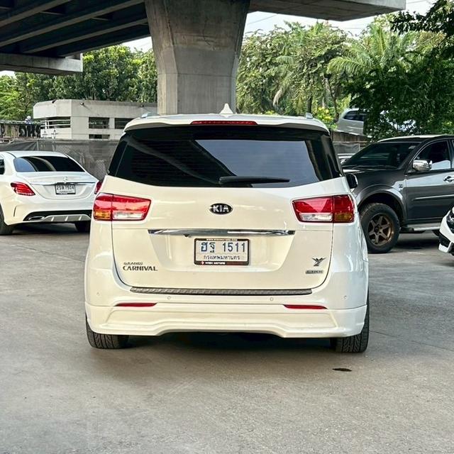 ขายด่วน! Kia Grand Carnival 2.2 LX AT ปี 2017 6