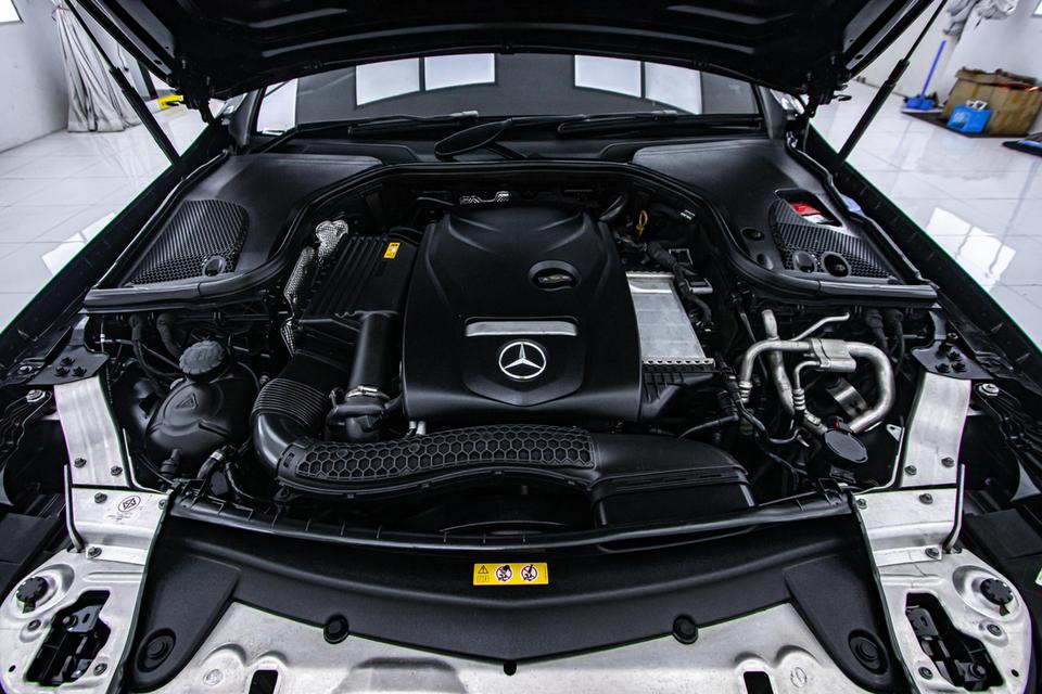 รหัสรถ 1C823 E200 COUPE 2.0 AMG 2018