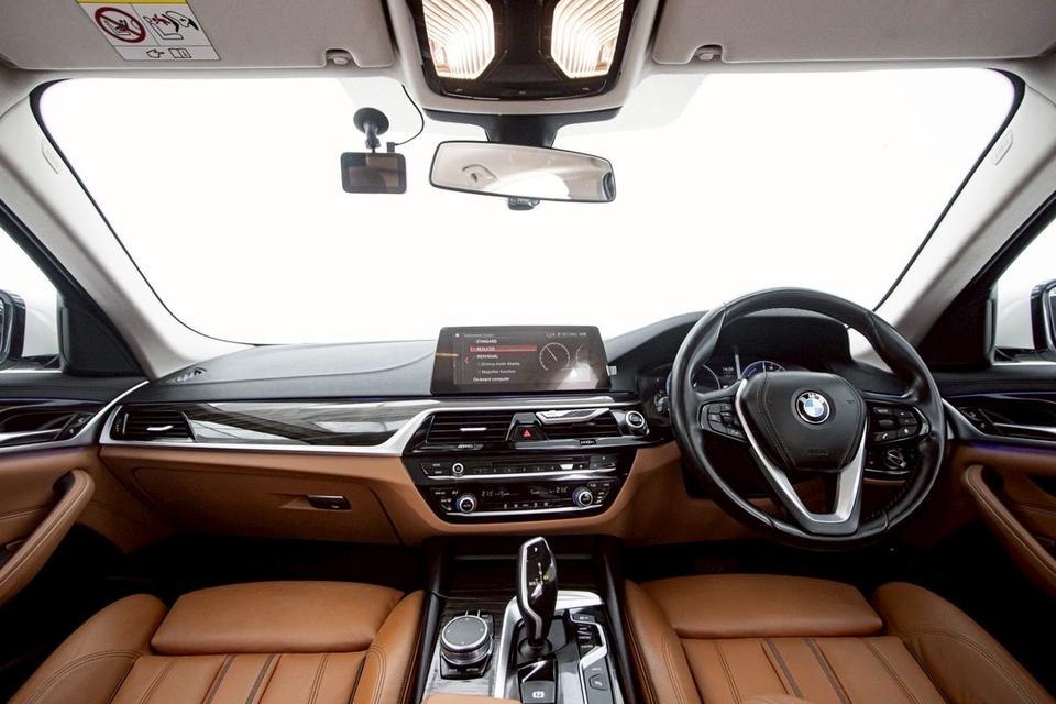 รหัสรถ 1D890 BMW 530E HIGHLINE 2.0