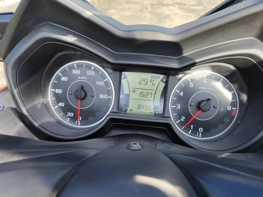 ขาย YAMAHA X-MAX 300cc ABS จดทะเบียนปี2022 เลขไมล์ 8,439