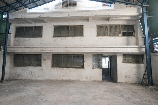 อาคารพาณิชย์3ชั้นครึ่งพร้อมโกดังขนาดใหญ่ ติดถนน อู่ทอง สุพรรณบุรี 8