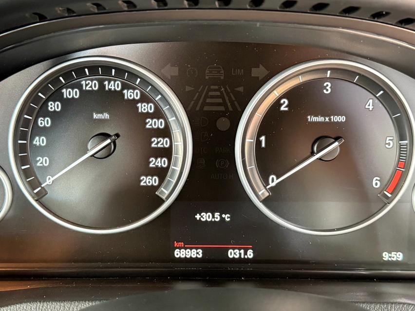 2017 BMW X4 MSPORT ( B47 ) รถวิ่งน้อยเพียง 60,000 กม รถเข้าศูนย์ตามระยะ รถไม่เคยมีอุบัติเหตุ ยางใหม่พึ่งเปลี่ยนครับ 9