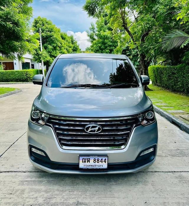 #Hyundai H1 2.5 ดีเซล Duluxe สีเทา ปี 2019 ไมล์ 90,000กม.  6