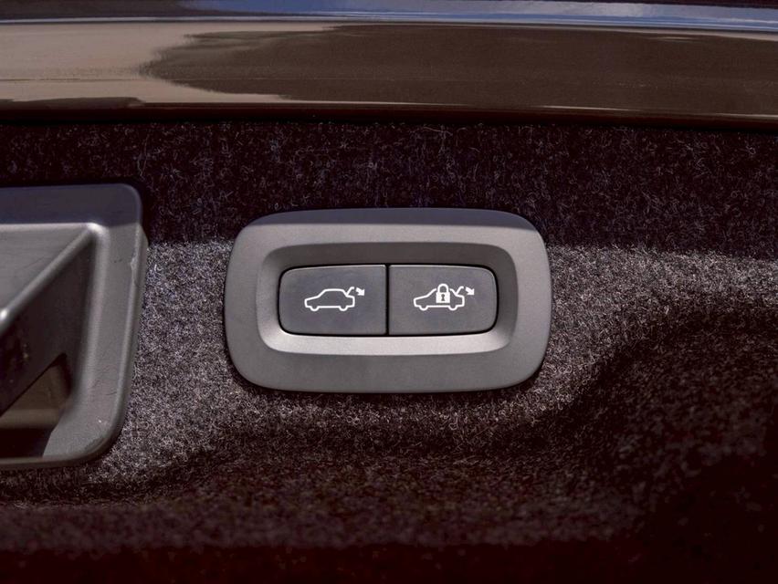 Volvo S90 T8 Plug-in Hybrid Insciption ปีจด 2022 19