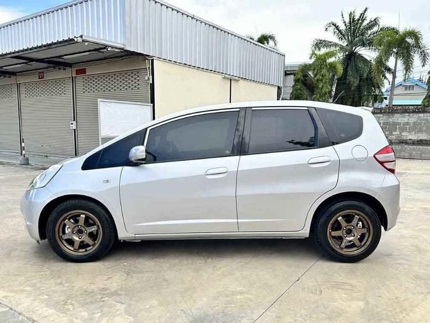 Honda Jazz 1.5 auto สวยเดิมๆ ไม่ชน ไม่น้ำท่วม รถบ้านขายเอง 2