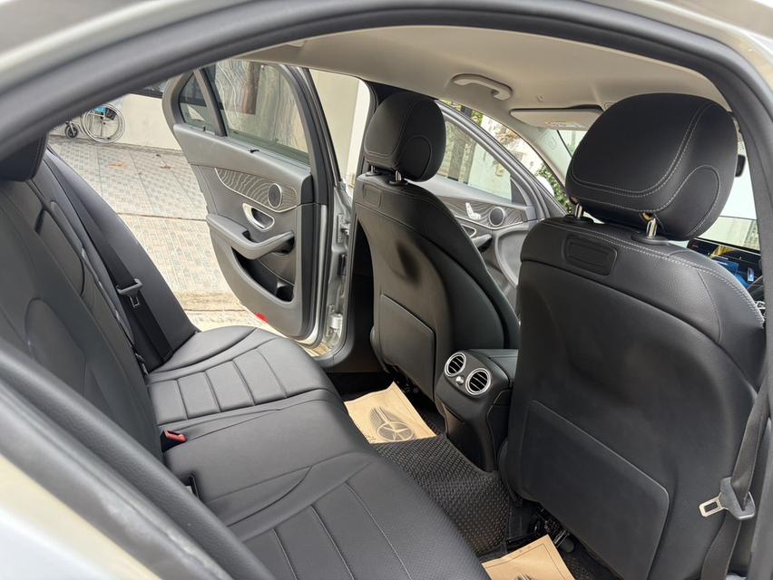 ปี2021/20 Mercedes-Benz C300e Avantgarde (W205) รูปที่ 16