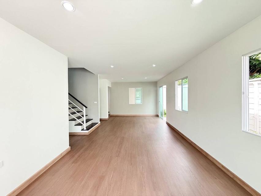 ขายบ้านเดี่ยวหลังมุม รีโนเวทใหม่ทั้งหลัง ในงบไม่ถึง 5 ล้าน 11