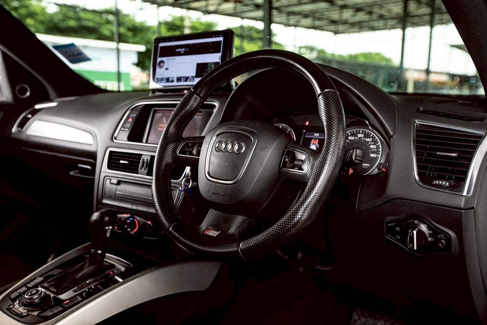 AUDI Q5 2.0T FSI Quattro ซันรูฟ 2012 รถสวยดูแลถีง 17