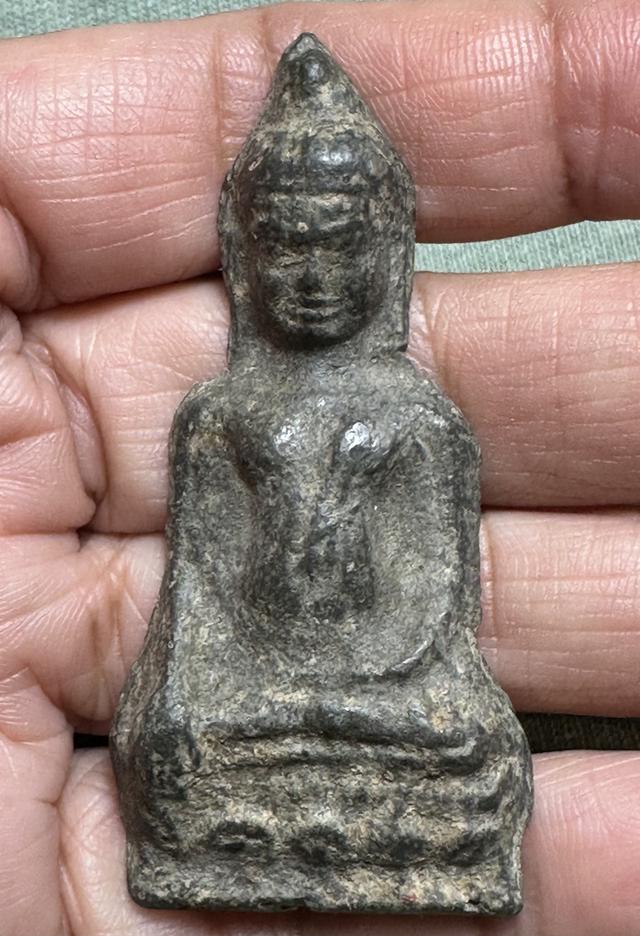 พระหูยาน เนื้อชินเงิน