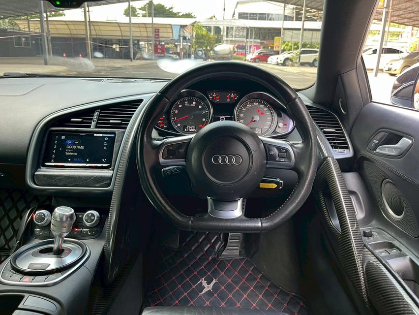 Audi R8 V8 FSI Coupe รถปี 2011 10