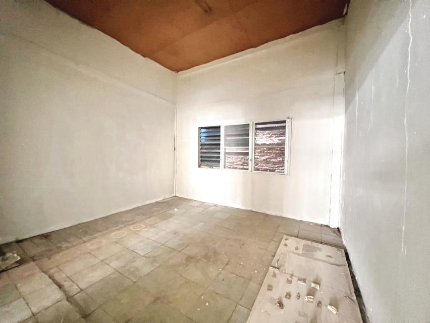 ✨ขายด่วน ตึกแถว 2 ชั้น (ต่อเติมเพิ่มเป็น 3 ชั้น) ทำเลดี ซอยเอกชัย 62 เดินเข้าซอยเพียง 100 เมตร ใกล้ตลาดปิ่นทองและ Big C บางบอน 8