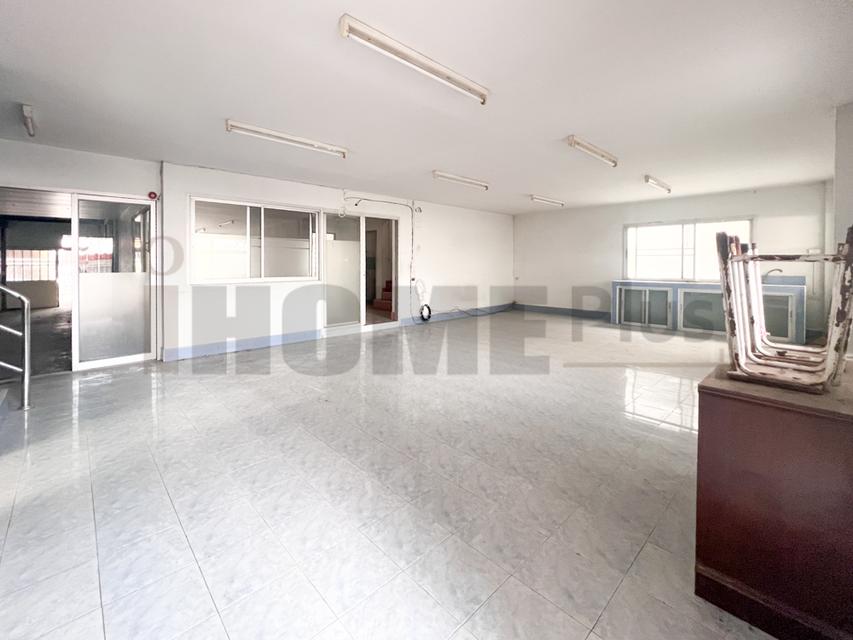 Home office โชคชัย4 ซอย66 ลาดพร้าว 3