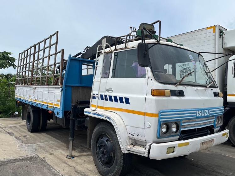 ขาย Isuzu 175 แรงม้า ติดเฮี๊ยบมือขยุ้ม 2