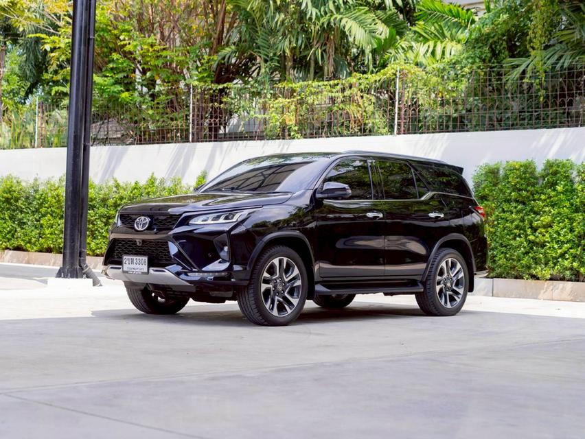 Toyota Fortuner 2.4 Legender 4WD ปี 2021 2
