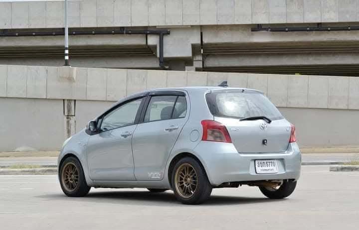 Toyota Yaris ขายถูกๆ 4