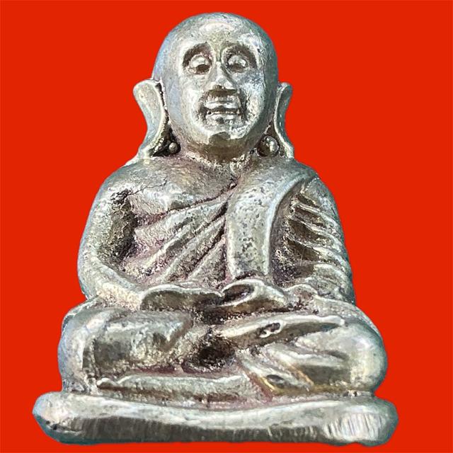 หลวงพ่อเงินวัดยางสามต้น เนื้ออัลปาก้า ปี 53