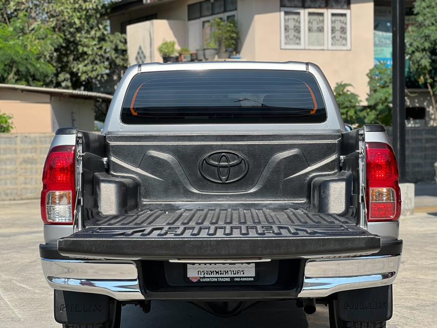 TOYOTA HILUX REVO, 2.4 G ปี 2015 โฉม PRERUNNER DOUBLE CAB สีเทา เกียร์ออโต้ ขับ2 รูปที่ 17