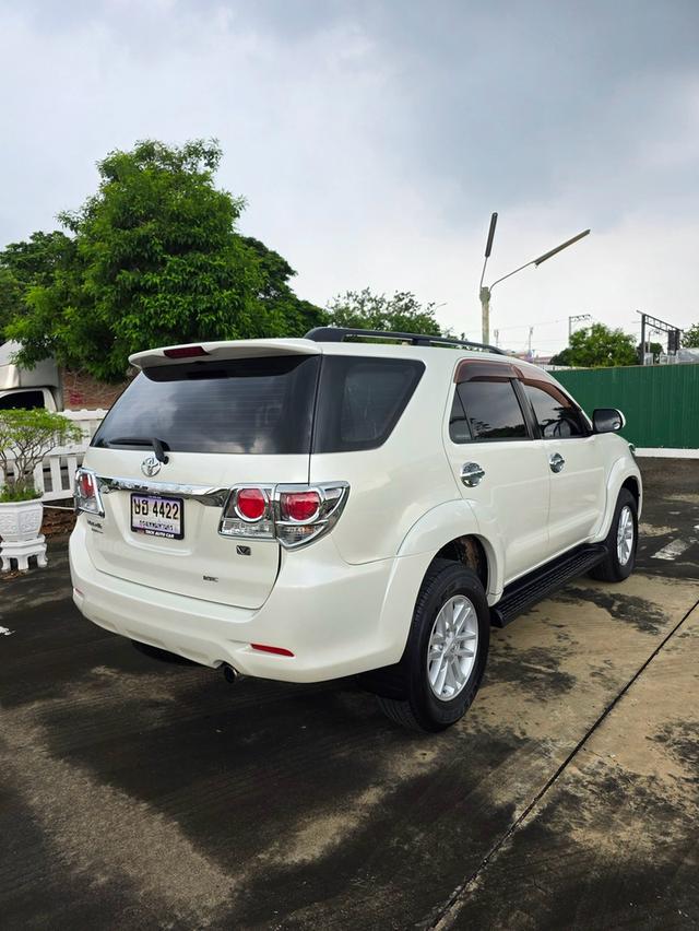 Toyota Fortuner 3.0 V VSC สีขาว ปี 2013 ไมล์ 140,000 กม. รูปที่ 6
