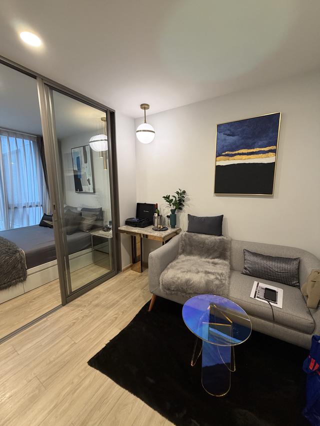 ลดสุดใจ ฟรีค่าโอน ฟรีเฟอร์นิเจอร์! ESQUE สุขุมวิท 101/1 คอนโด Low-Rise 24 ตร.ม. แต่งครบ พร้อมอยู่ เพียง 2.4 ล้าน! ใกล้ BTS ปุณณวิถี 12