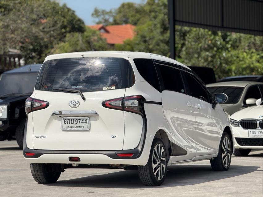 รหัสรถ WRT9744 2017 TOYOTA SIENTA 1.5V 3