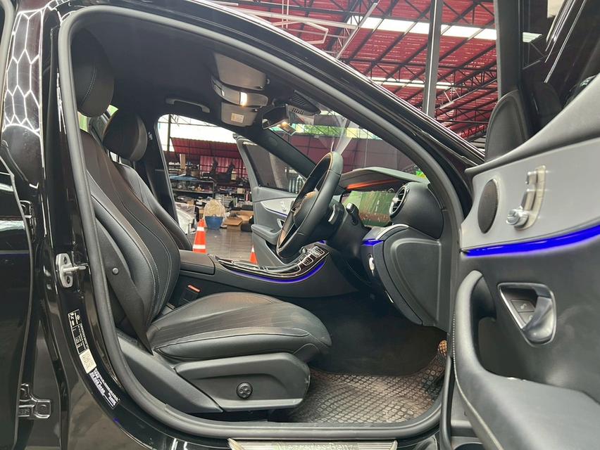 Mercedes-benz E220D w213 2.0 AMG Sport ปี2022 11