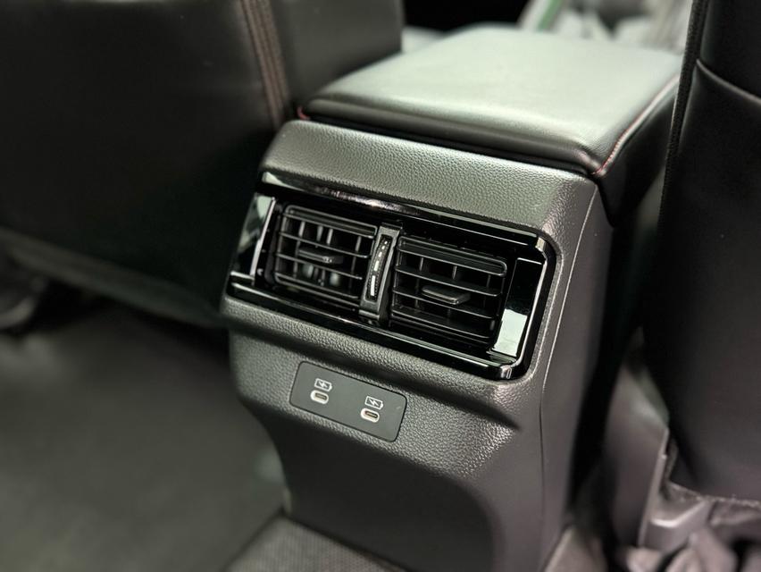 Honda Accord 2.0 e:HEV RS 2024 รูปที่ 12