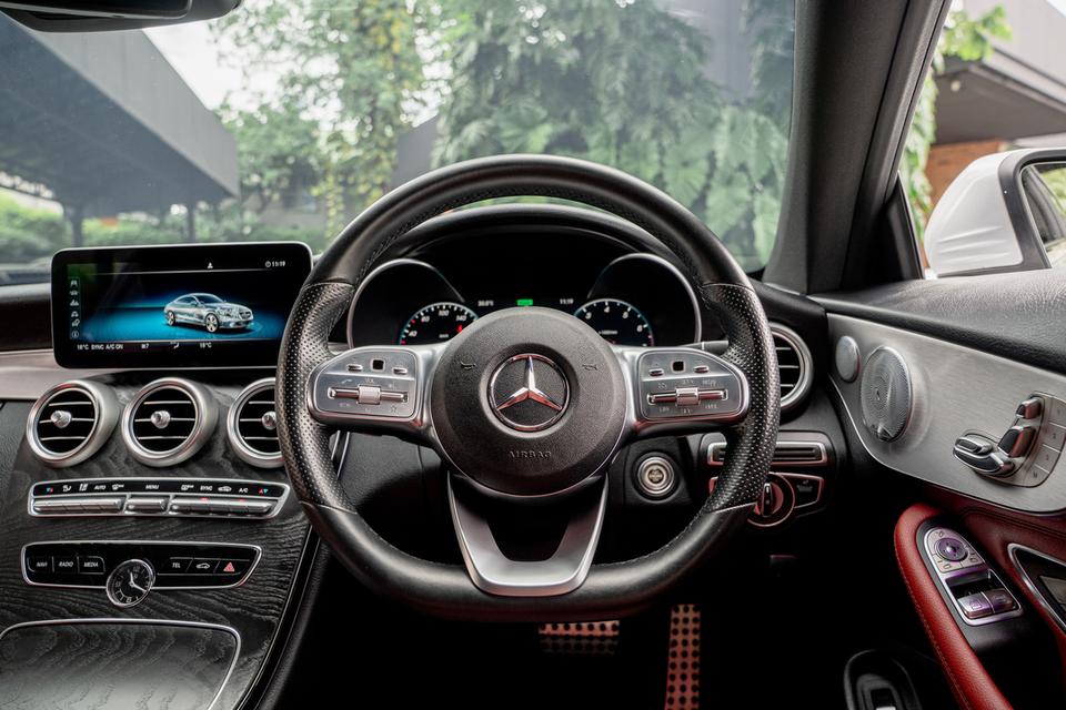 Mercedes-Benz C200 Coupe AMG Dynamic ปี 2019⭐️𝐁𝐞𝐧𝐳 𝐂𝟐𝟎𝟎 𝐂𝐨𝐮𝐩𝐞เข้าใหม่! เบาะแดงสวยกริ๊บ วิ่งน้อยจัด 57,xxx km. 🌶️