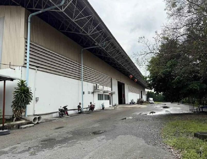 ให้เช่าโกดัง โรงงาน พร้อมสำนักงาน พื้นที่ 5600 ตารางเมตร / ทำเล บางปลา 2 เทพารักษ์  / ผังสีเขียว ก4-5 ขอ รง4 ได้ 3