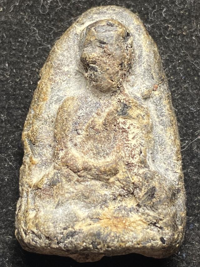 พระหลวงปู่ทวดเนื้อว่าน