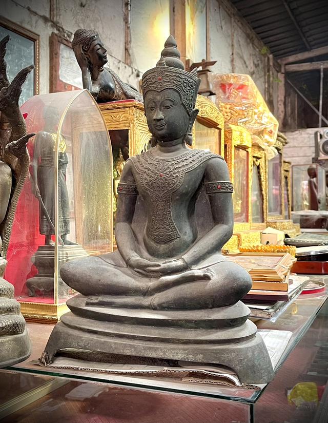 พระพุทธรูปโบราณ พระบูชาอยุธยาทรงเครื่อง หน้าตัก12นิ้ว ปางสมาธิ ฐานตั้งสามขา 4