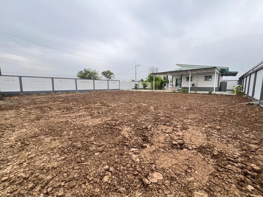 ที่ดินใกล้ขายบ้านพร้อมที่ดิน 200 ตร.ว คลอง 11 หนองเสือ 4