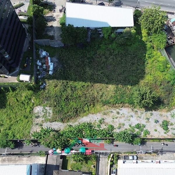 ขายที่ดินพร้อมสิ่งปลูกสร้าง เนื้อที่ 2-2-94.3 ไร่ ติดถนนรัชาภิเษก ห้วยขวาง 4