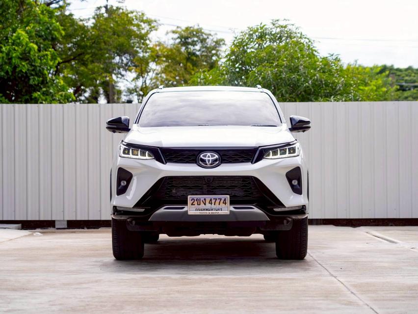 Toyota Fortuner 2.4Legender 4wd ปี25