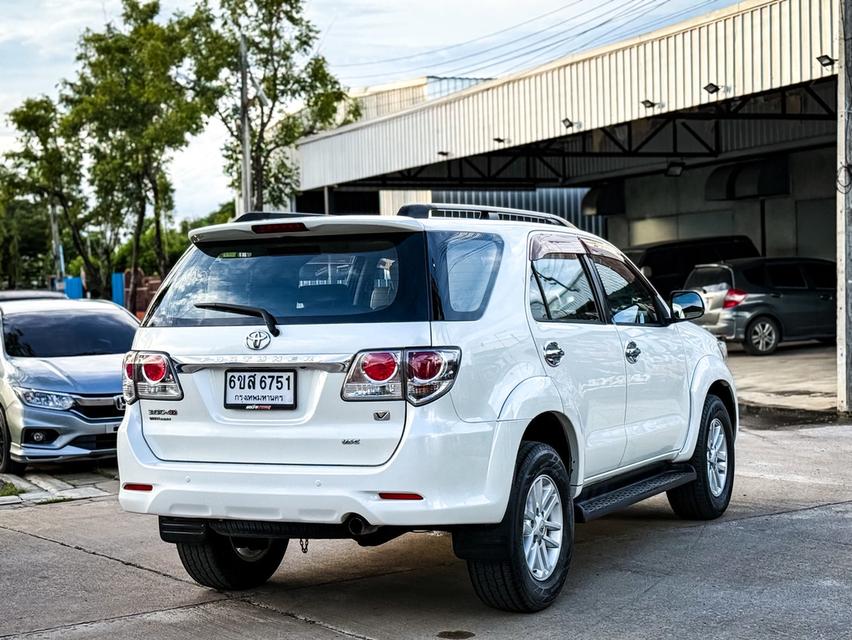 Toyota Fortuner 3.0V ปี13 6