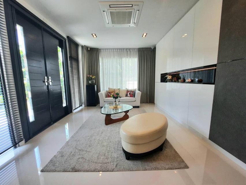 ขายบ้านเดี่ยว  หมู่บ้าน เพอร์เฟค มาสเตอร์พีซ แจ้งวัฒนะ (ตรงข้ามโรงเรียนนานาชาติ SISB นนทบุรี) หลังใหญ่ 436 ตรม 5