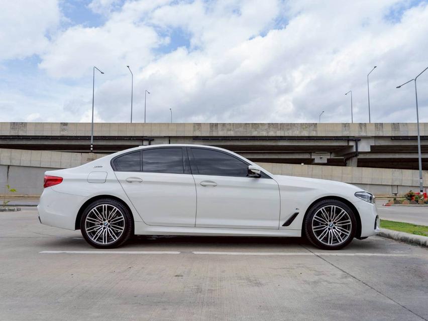 BMW 530e 2.0 M Sport Plug-in Hybrid ปี 2018